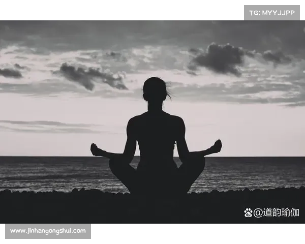 荒漠心灵之旅:在冥想与自然的深邃中寻找自我与宁静 荒漠心灵之旅:在冥想与自然的深邃中寻找自我与宁静